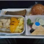 A gépünk Airbus A330 kívül-belül és a felszolgált étel